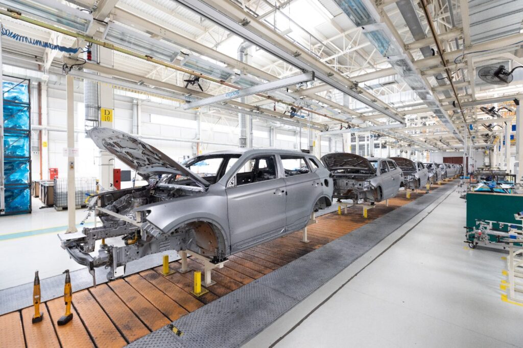 Cadena de montaje de coches: fábrica SAIC MG en Ferrol